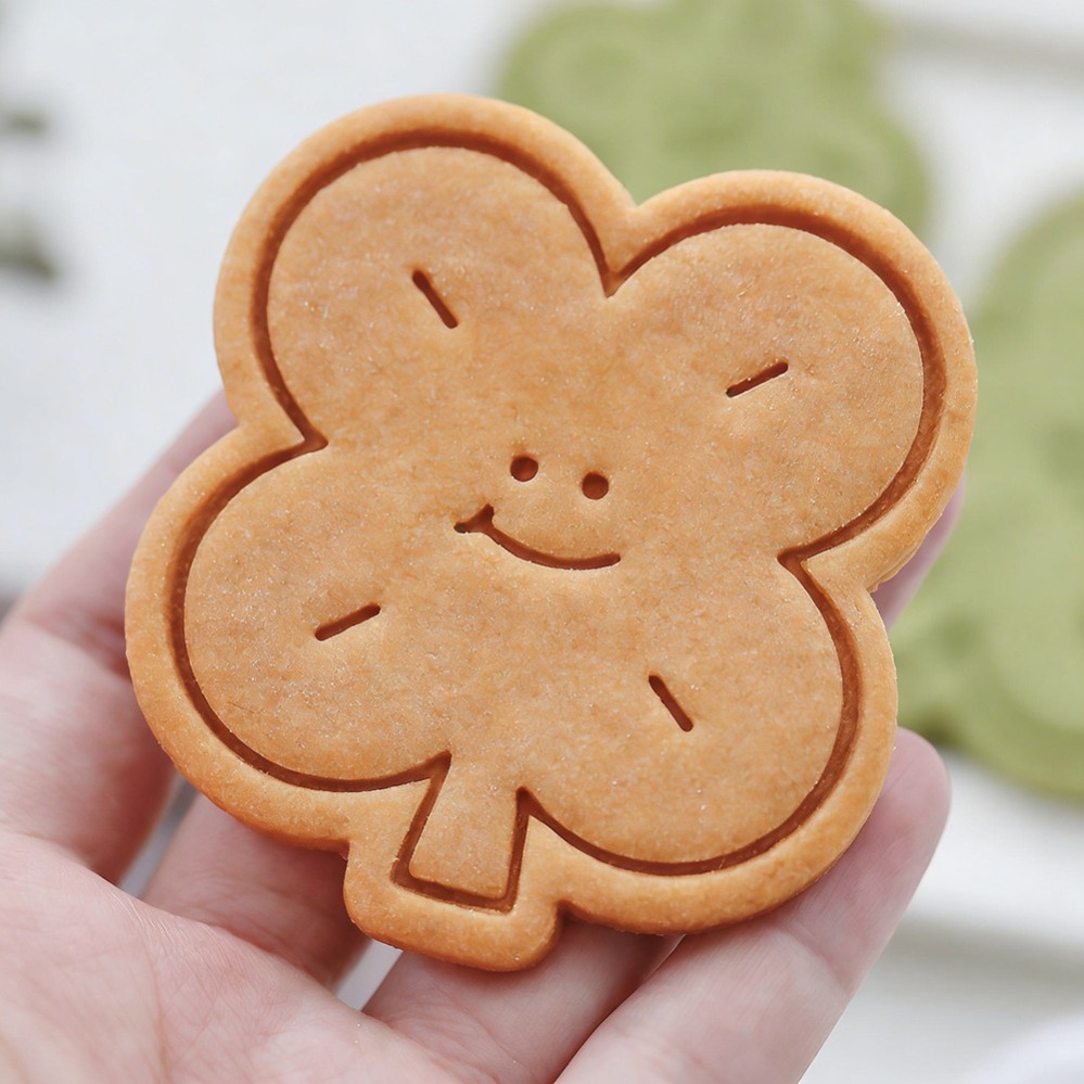 แม่พิมพ์คุกกี้รูปใบโคลเวอร์สี่ - Kitchen Baking Products บทวิจารณ์และราคา