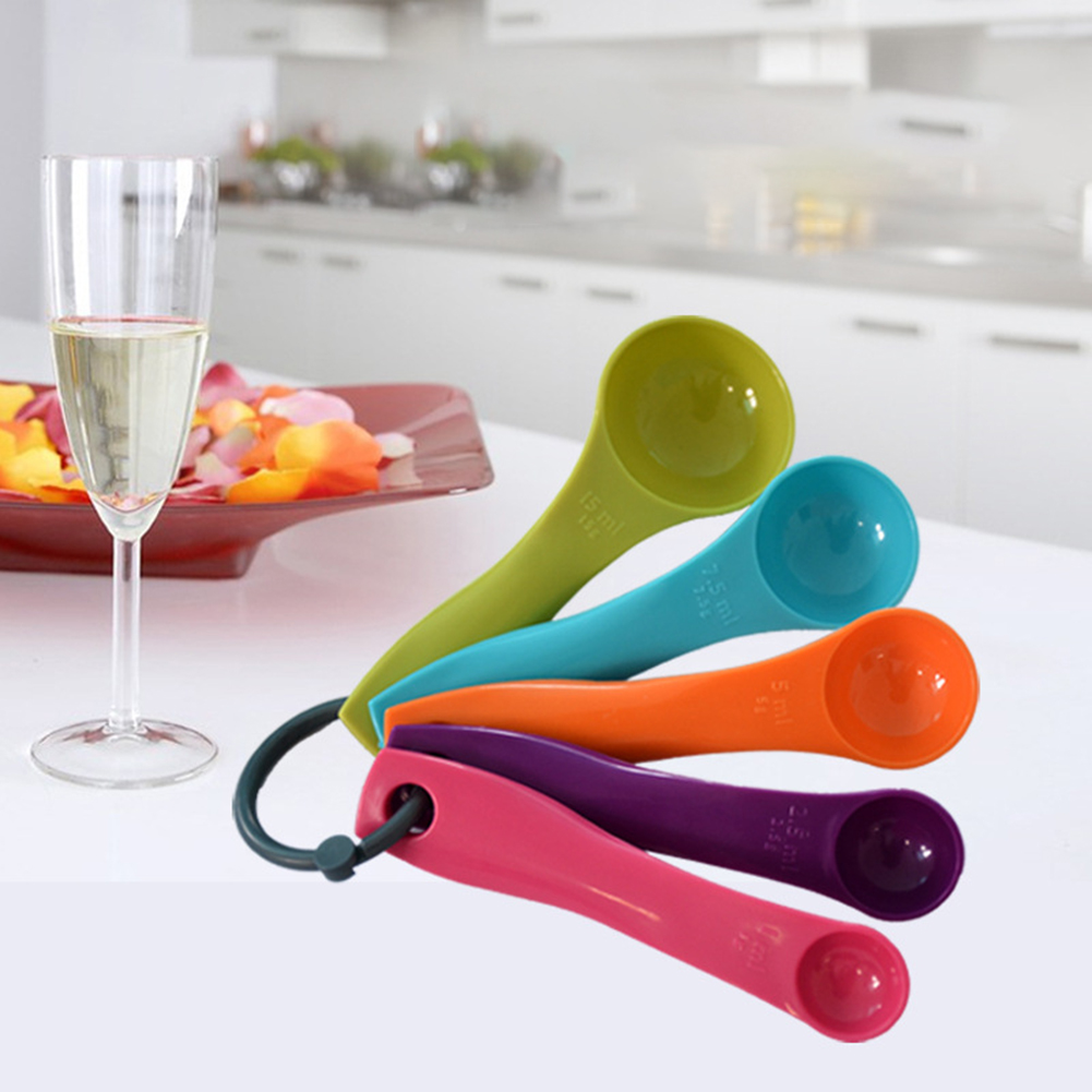 5 ชิ้นที่มีสีสันเกลือน้ํามันช้ - Kitchen Baking Utensil Set บทวิจารณ์และราคา